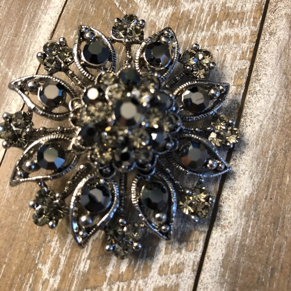 Retro brooch - Picture 2 of 5